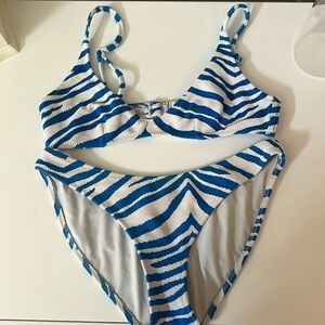 TRIANGL Swimsuit Set!!